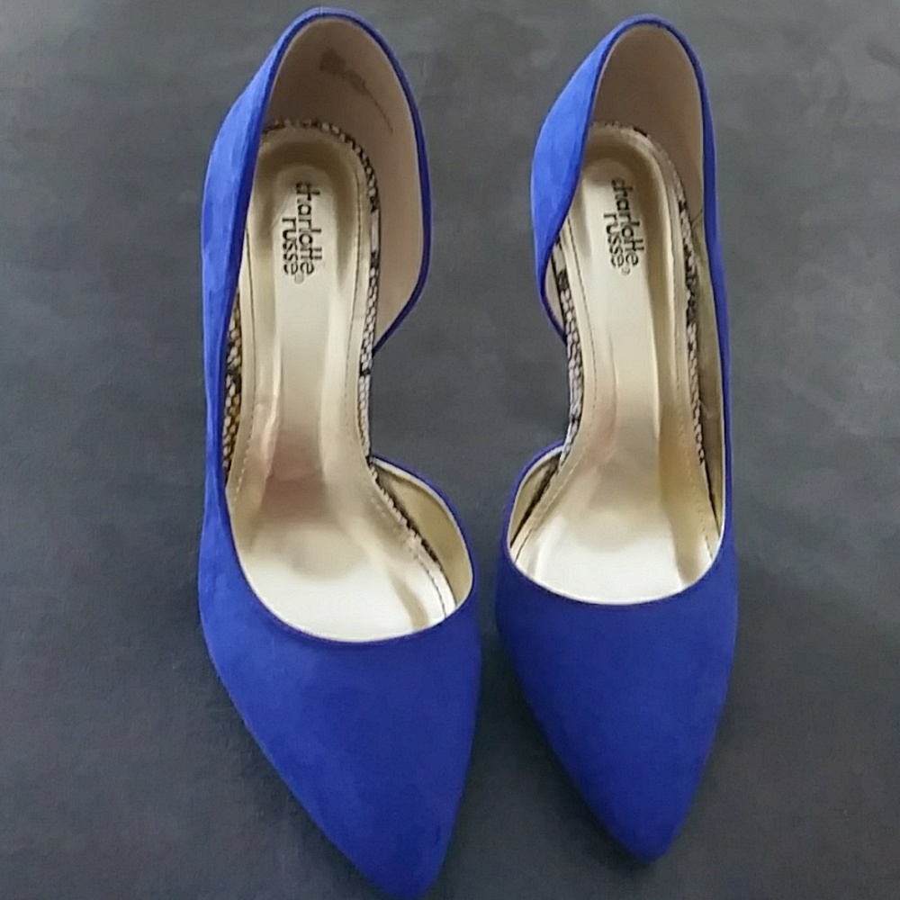 Blue heel with black and white snake skin accent
